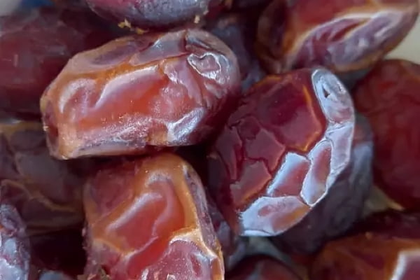 تصویر 4 از قیمت خرما هلیله خشک + خرید باور نکردنی
